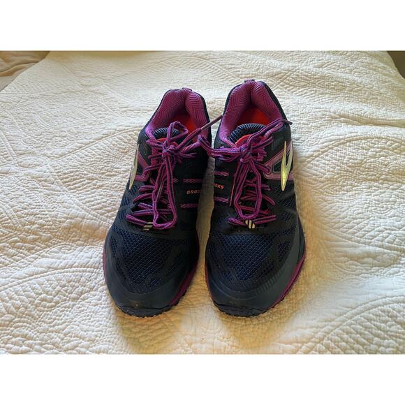 Brooks Cascadia women’s trail running shoes sneakers US 10 $140 UK 8 pink purple - Picture 3 of 10